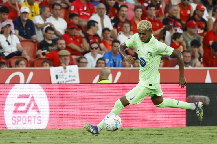 场比赛中均 场比赛中均